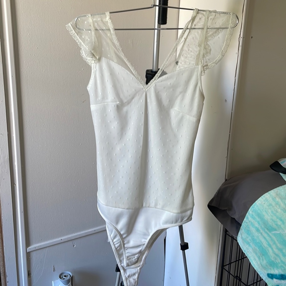 WHite shirt